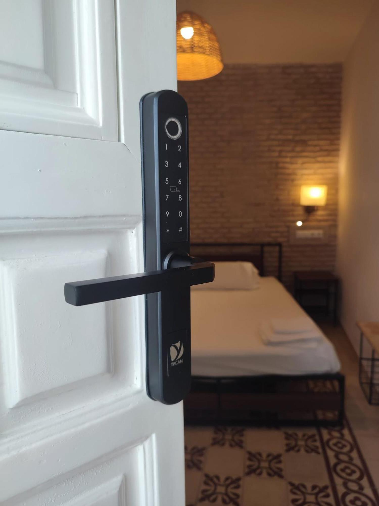 Hostel Ibarra By Bossh! Hotels إشبيلية المظهر الخارجي الصورة